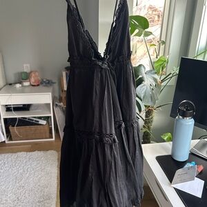 Black summer dress from Aritiza. Great condition.